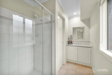 Property photo of 28 Ben Drive Pakenham VIC 3810