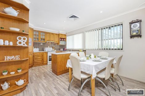Property photo of 40 Balook Crescent Bradbury NSW 2560