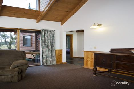 Property photo of 40 Emerald Hill Drive Longlea VIC 3551