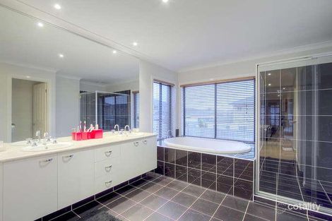 Property photo of 3 Cafardi Boulevard Keysborough VIC 3173