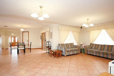 Property photo of 8 Crestview Place Hillbank SA 5112