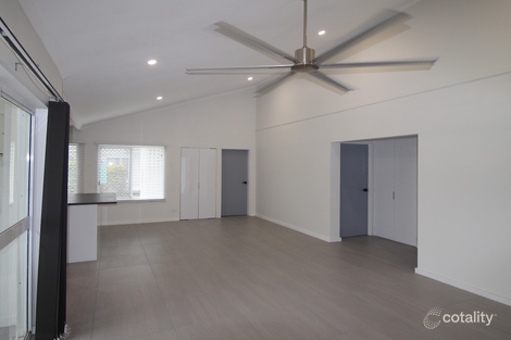 Property photo of 4/12-14 Ireland Crescent Whitfield QLD 4870