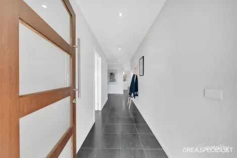 Property photo of 7 Blakewater Crescent Weir Views VIC 3338