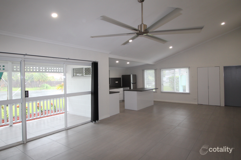 Property photo of 4/12-14 Ireland Crescent Whitfield QLD 4870