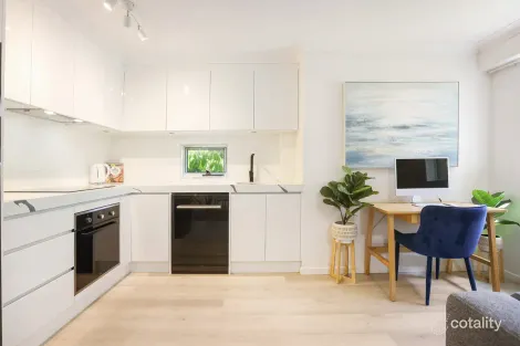 Property photo of 14/21-25 Peerless Avenue Mermaid Beach QLD 4218