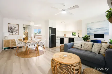 Property photo of 14/21-25 Peerless Avenue Mermaid Beach QLD 4218