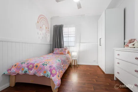 Property photo of 64 Boxgrove Avenue Wynnum QLD 4178