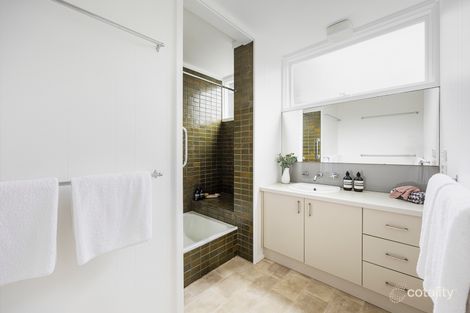 Property photo of 16 Surf Street Merricks Beach VIC 3926