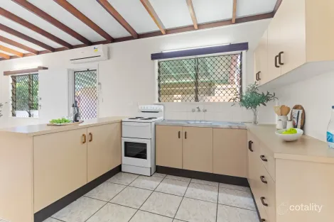 Property photo of 1/38 Clifton Road Clifton Beach QLD 4879