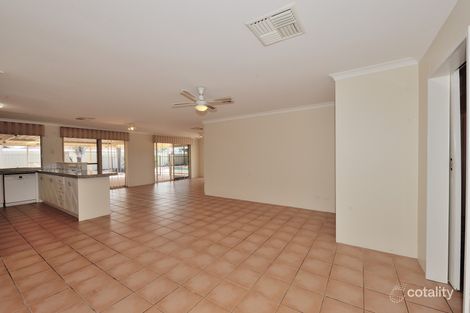 Property photo of 15 Silvertop Circle Warnbro WA 6169