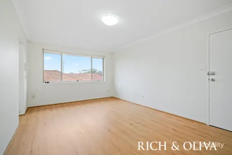 4/29 Dunmore St, Croydon Park, NSW 2133
