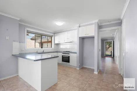 Property photo of 11 Perkins Close Delahey VIC 3037