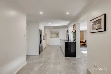 Property photo of 53 Strathconan Drive Glenvale QLD 4350