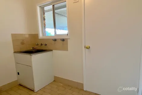 Property photo of 5 Rhoda Place Yoogali NSW 2680