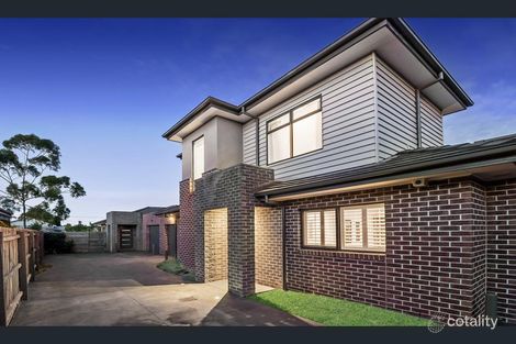 Property photo of 2/82 Leamington Street Reservoir VIC 3073