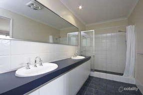 Property photo of 6 Ashwood Place South Lake WA 6164