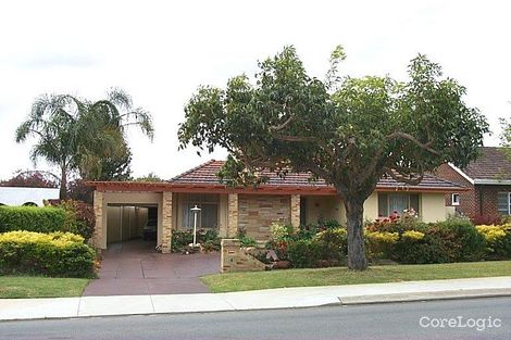 4 Leeder St, Glendalough, WA 6016