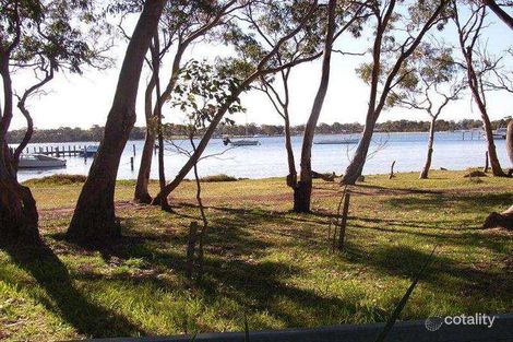 4 First Pde, Raymond Island, VIC 3880
