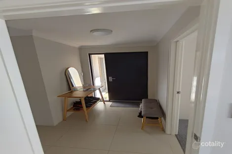 Property photo of 16/12 Loder Way South Guildford WA 6055