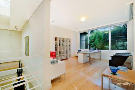 Property photo of 7 Maxwell Court Toorak VIC 3142