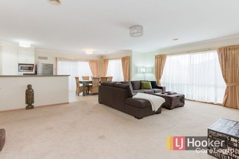 Property photo of 2/166 Princes Highway Pakenham VIC 3810