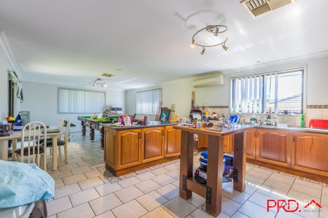 Property photo of 13 Banjos Circuit Hillvue NSW 2340