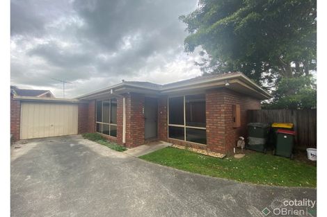 3/2-4 Kraft Cres, Drouin, VIC 3818