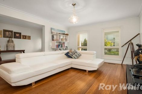 Property photo of 2 Arlington Drive Glen Waverley VIC 3150