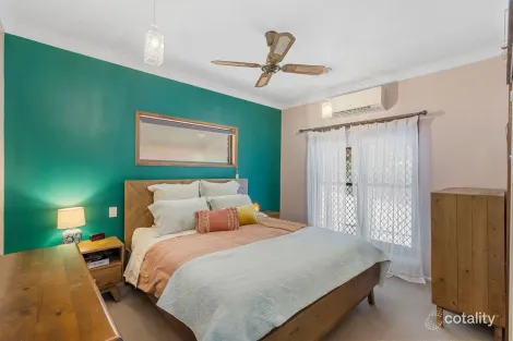 Property photo of 98 Phillip Crescent Barellan Point QLD 4306