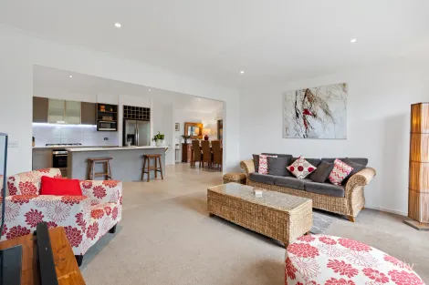 Property photo of 5 Hazeldene Way Rosebud VIC 3939