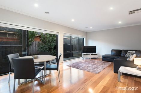 Property photo of 32 Lyndhurst Crescent Box Hill North VIC 3129