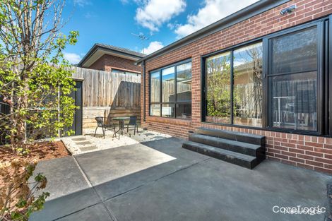 Property photo of 32 Lyndhurst Crescent Box Hill North VIC 3129