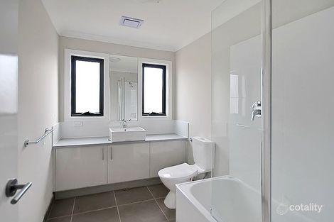 Property photo of 10/20 Hyde Park Avenue Craigieburn VIC 3064