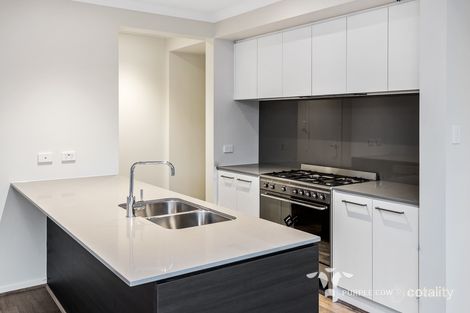 Property photo of 10 Dubai Circuit Spring Mountain QLD 4300