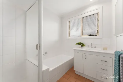 Property photo of 2/1 Bletchley Road Hughesdale VIC 3166