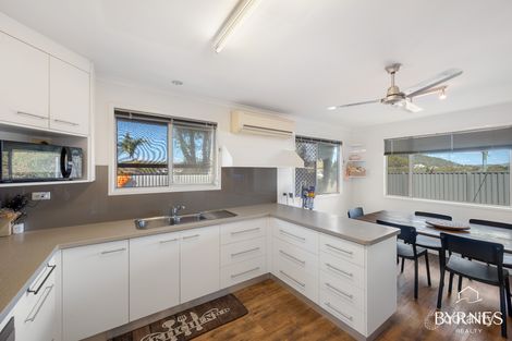Property photo of 40 Illawarra Drive Kin Kora QLD 4680