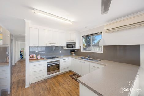 Property photo of 40 Illawarra Drive Kin Kora QLD 4680