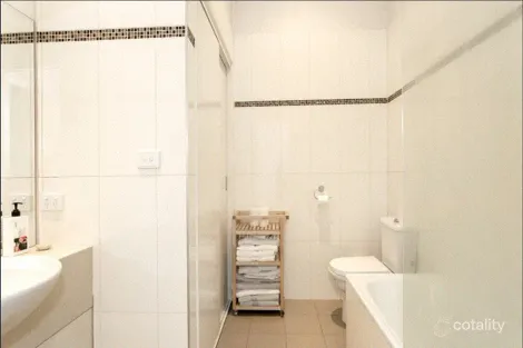 Property photo of 3/30 Thackeray Road Reservoir VIC 3073