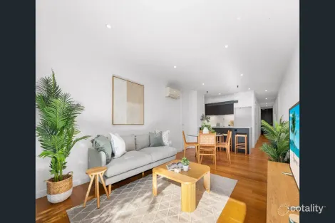 Property photo of 204/40 Donaldson Street Greenslopes QLD 4120