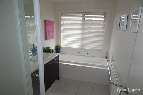 Property photo of 20 Champagne Grove Narre Warren South VIC 3805