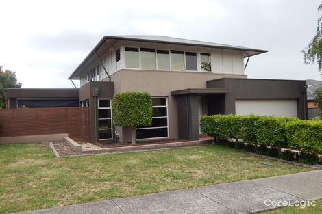 Property photo of 20 Champagne Grove Narre Warren South VIC 3805