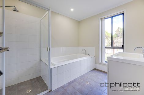 Property photo of 6 Avis Court Valley View SA 5093