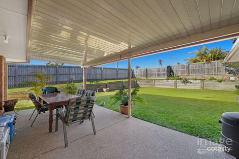 Property photo of 35 Lamberth Road East Heritage Park QLD 4118