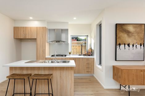 Property photo of 2/10 Beryl Street Essendon West VIC 3040