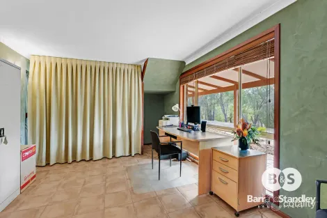 Property photo of 55 Murnane Crescent Stratham WA 6237