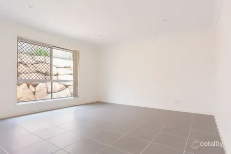 Property photo of 7 Strata Circuit Yarrabilba QLD 4207