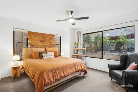 Property photo of 16 Baton Rouge Drive Mindarie WA 6030