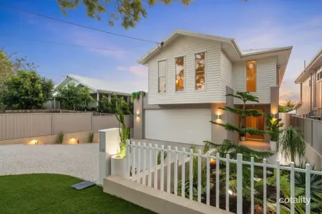 Property photo of 39 Seasome Avenue Sandgate QLD 4017