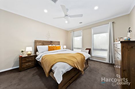 Property photo of 16 Sheoke Grove Cairnlea VIC 3023