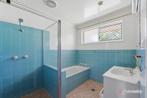 Property photo of 7 Blake Street Armidale NSW 2350